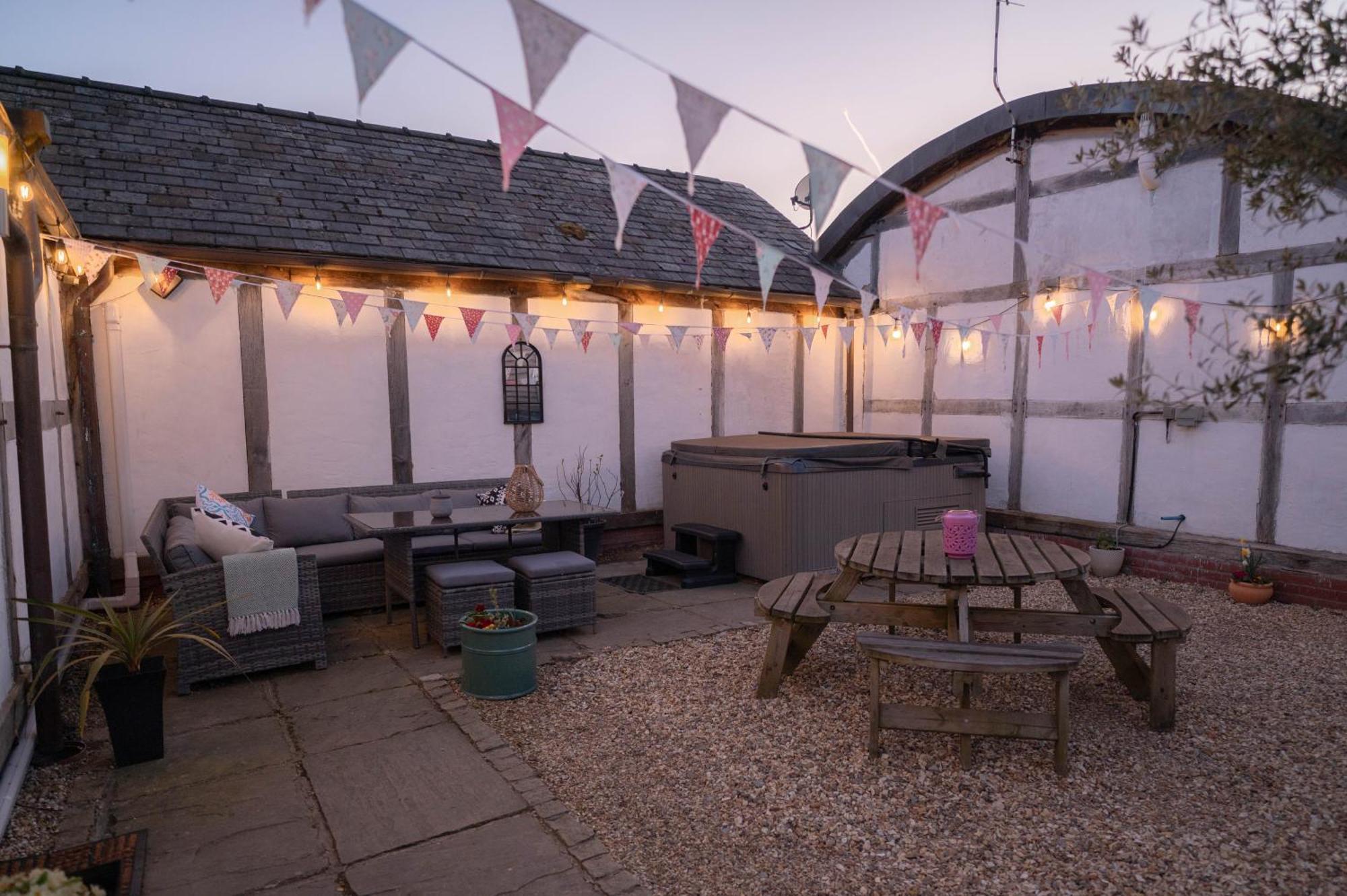 Barnacre Green Cottage - Eco-Friendly Cosy Cottage Moreton  Exterior photo