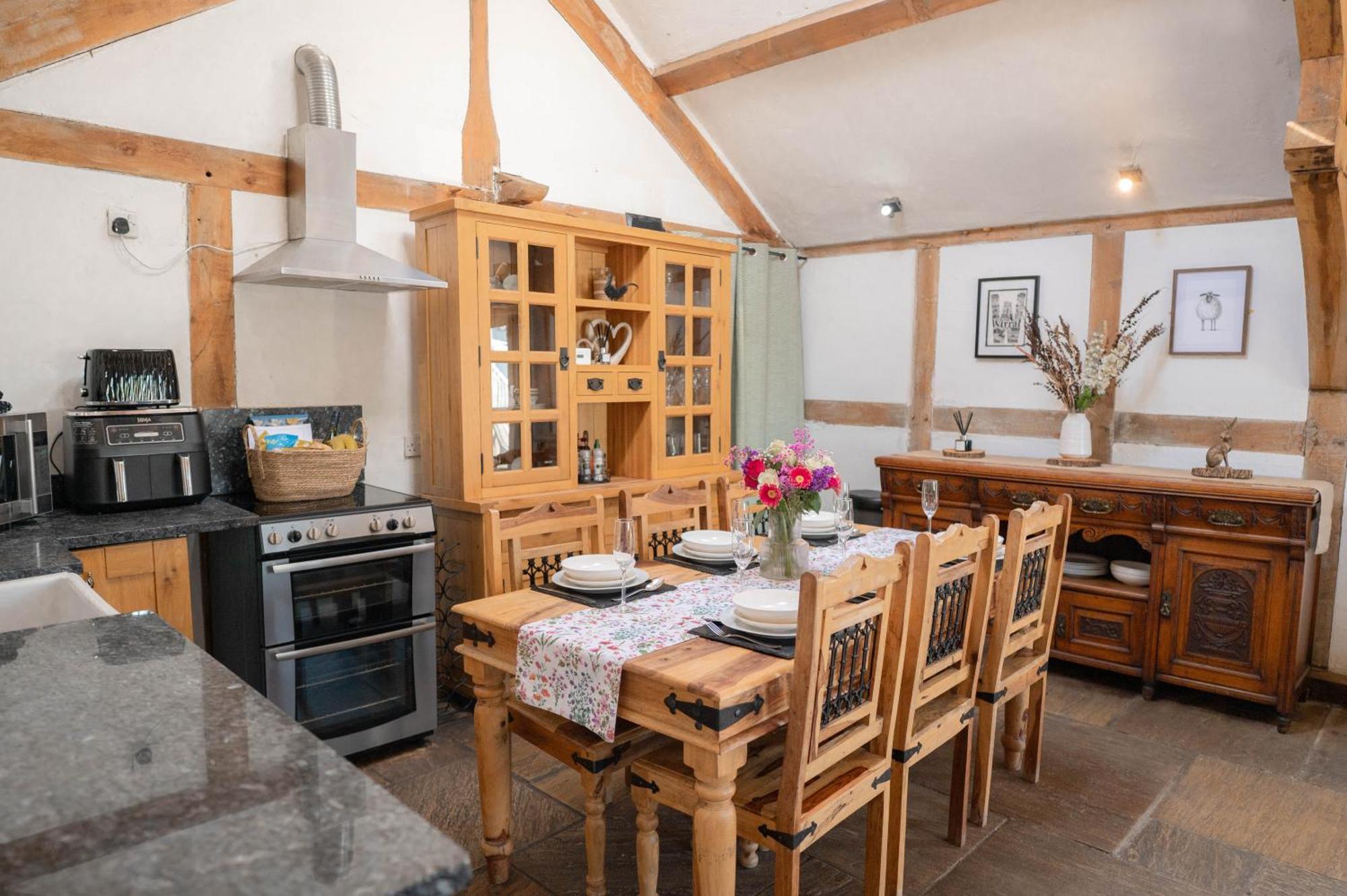Barnacre Green Cottage - Eco-Friendly Cosy Cottage Moreton  Exterior photo